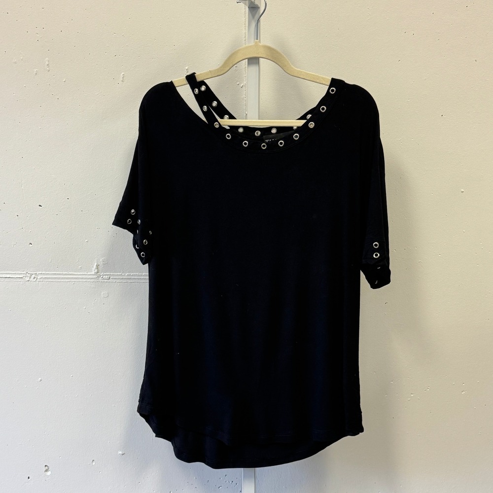 Talk of the Walk APNY Black Grommet Eyelet Cold Shoulder Top Casual Large Womens